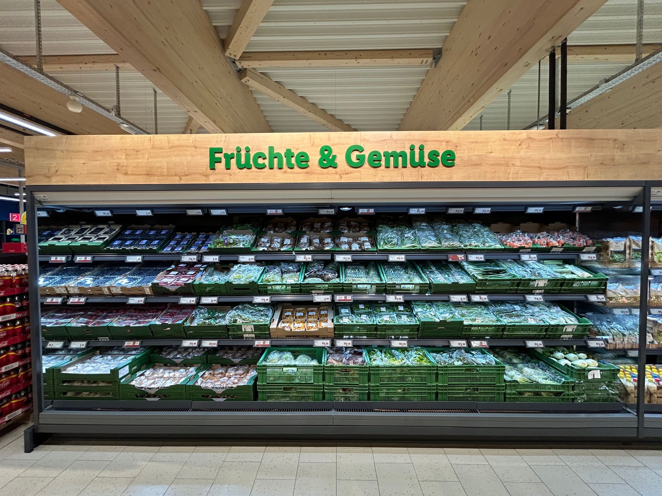 Früchte & Gemüse der Lidl Filiale in Bützberg.