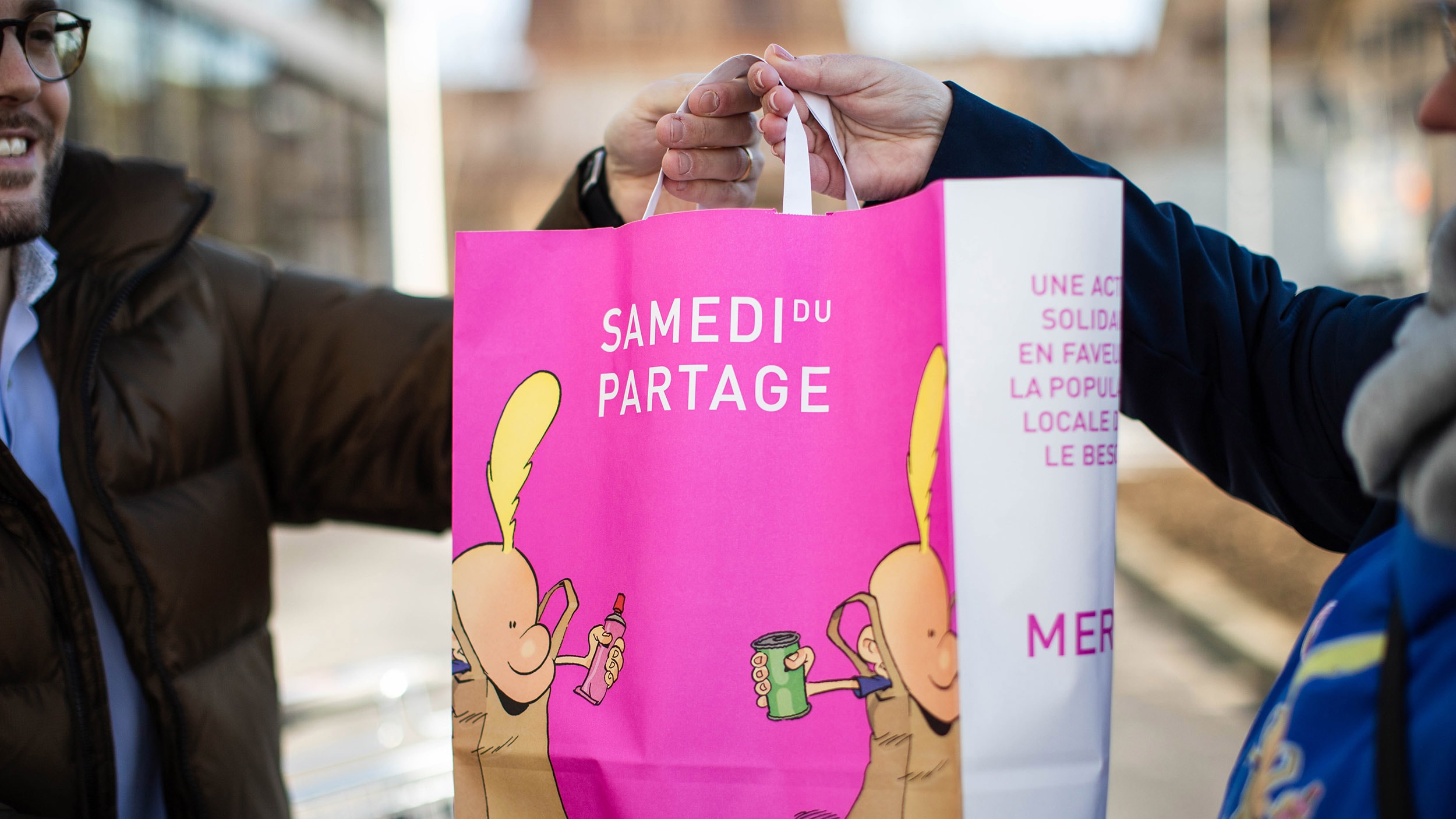 Pinker Samedi-du-Partage-Einkaufssack.